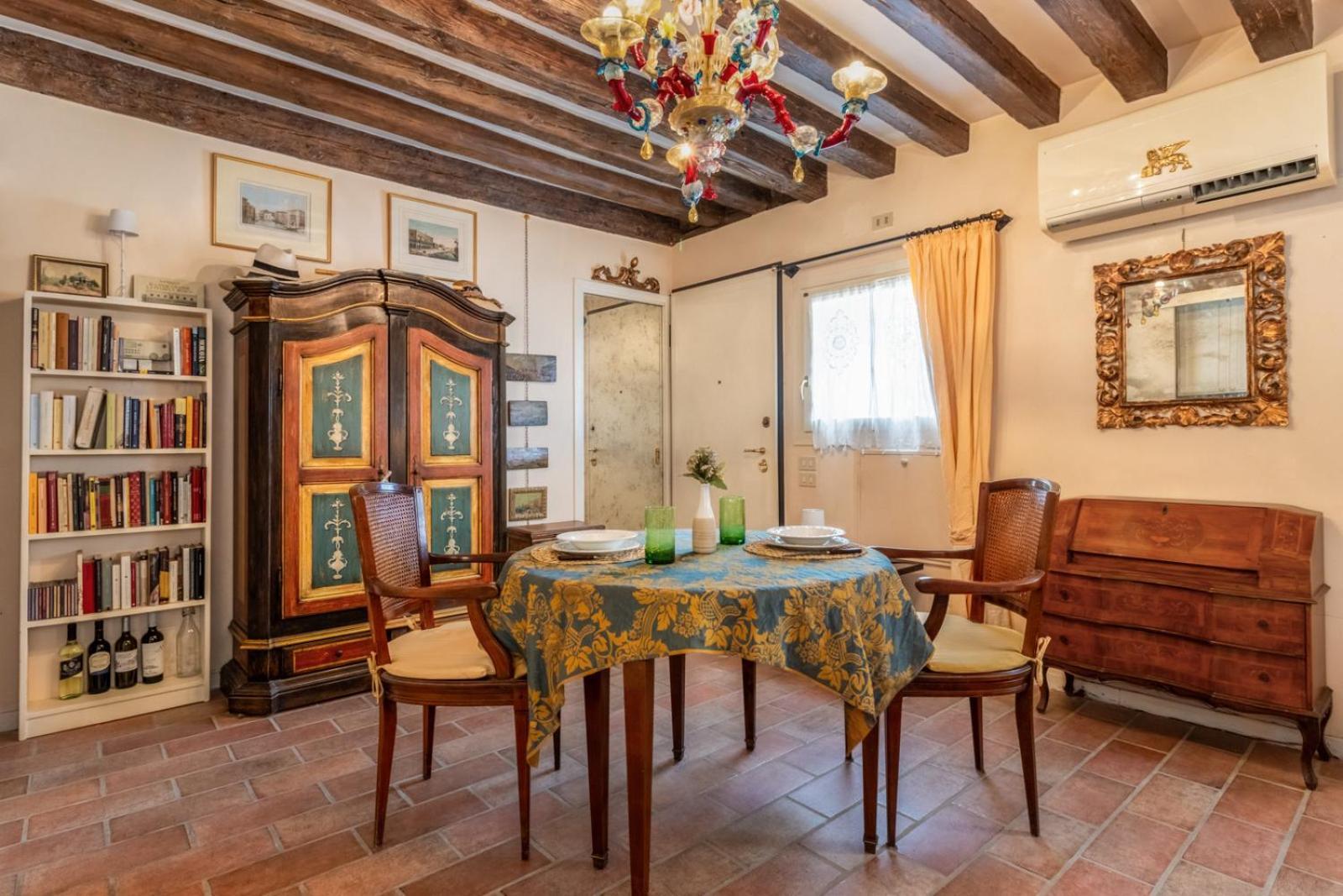 Zero Stairs + Canal View Appartement *